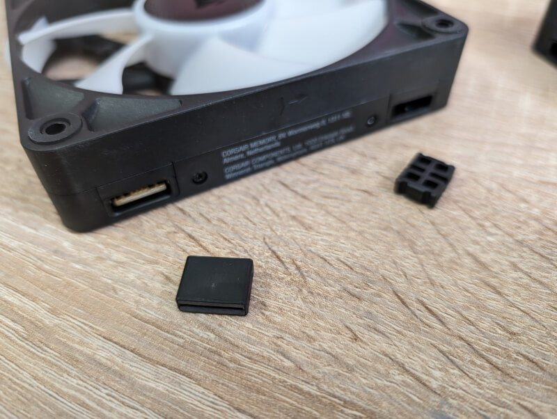 Corsair iCue Link RX RGB connector for assembly.jpg